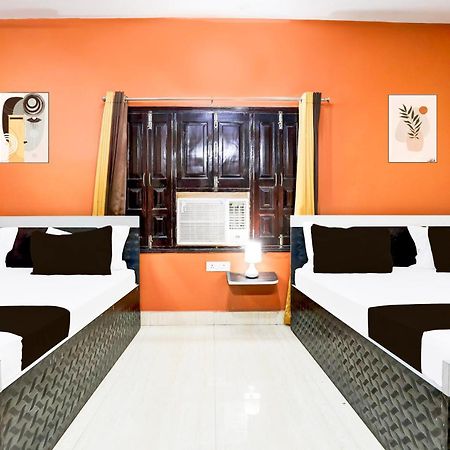 ורנאסי Hotel O R B Palace מראה חיצוני תמונה